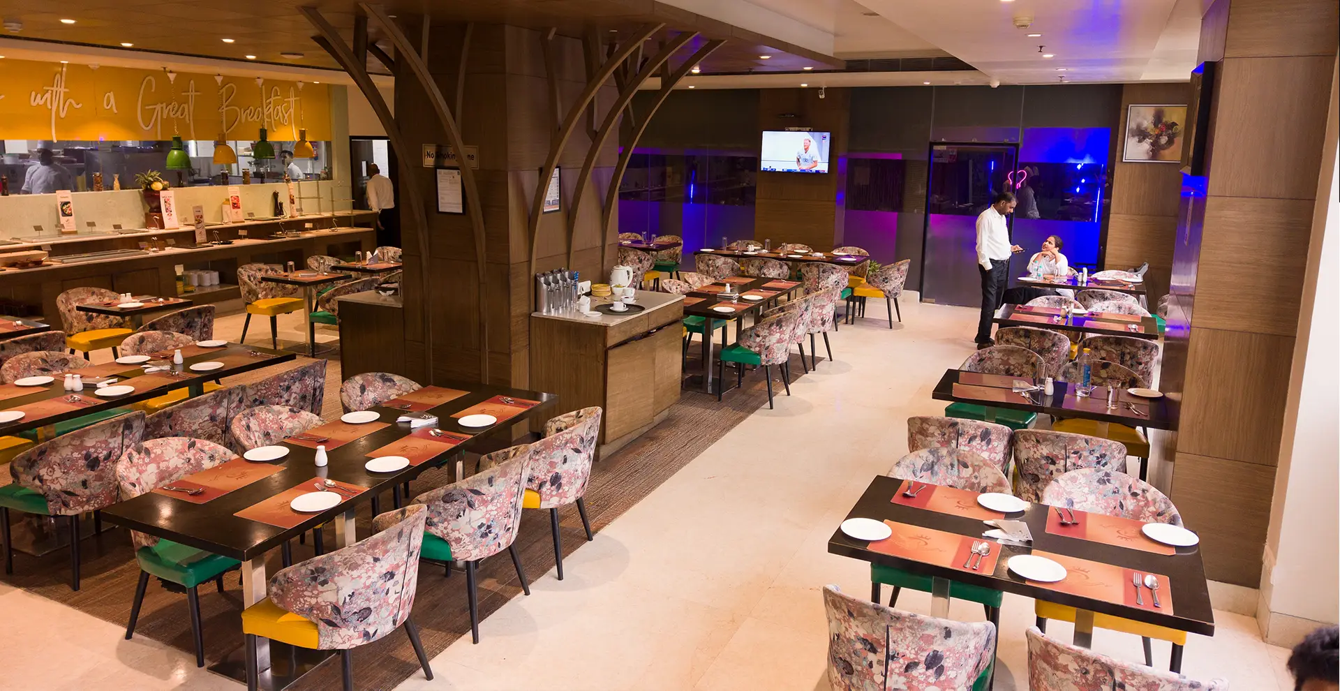 Cafe Green Eye
